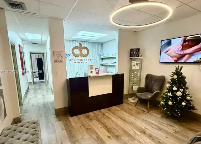 2500 E Hallandale Beach Blvd, Hallandale Beach FL 33009 photo 3