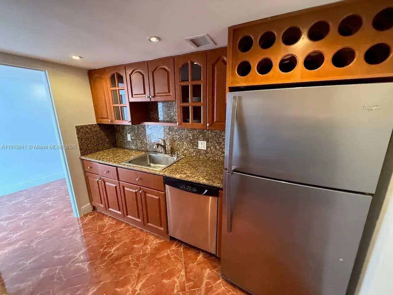 900 Bay Dr # 419, Miami Beach FL 33141