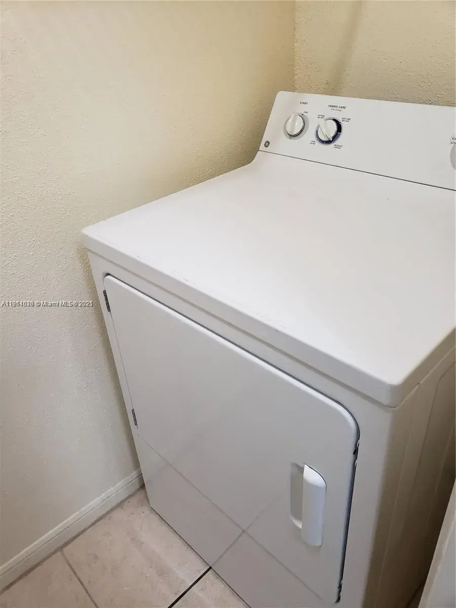 949 Riverside Dr # 427, Coral Springs FL 33071