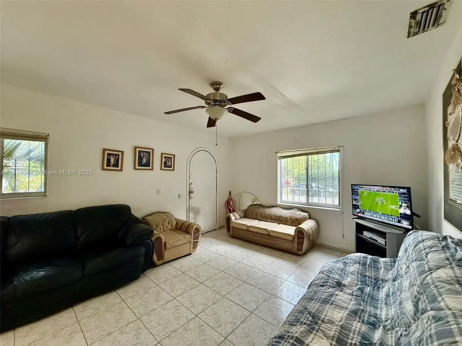 3000 NW 5th St, Miami FL 33125 photo 5