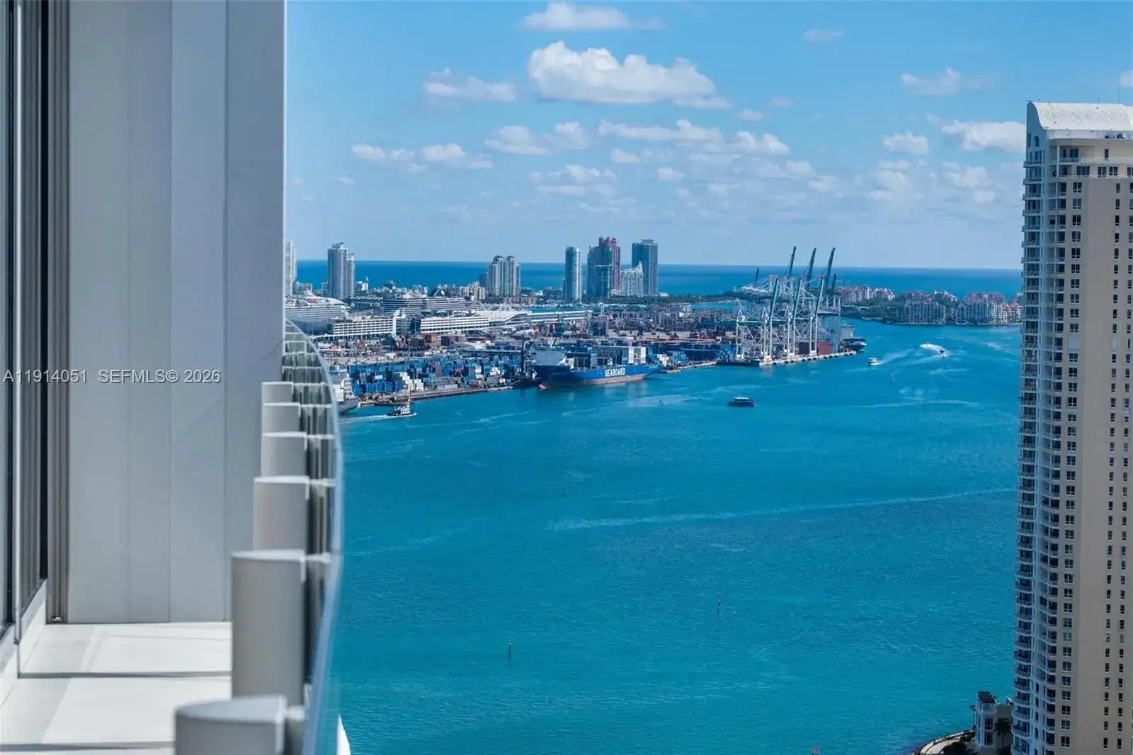 300 Biscayne Boulevard Way # 3506W, Miami FL 33131 photo 4