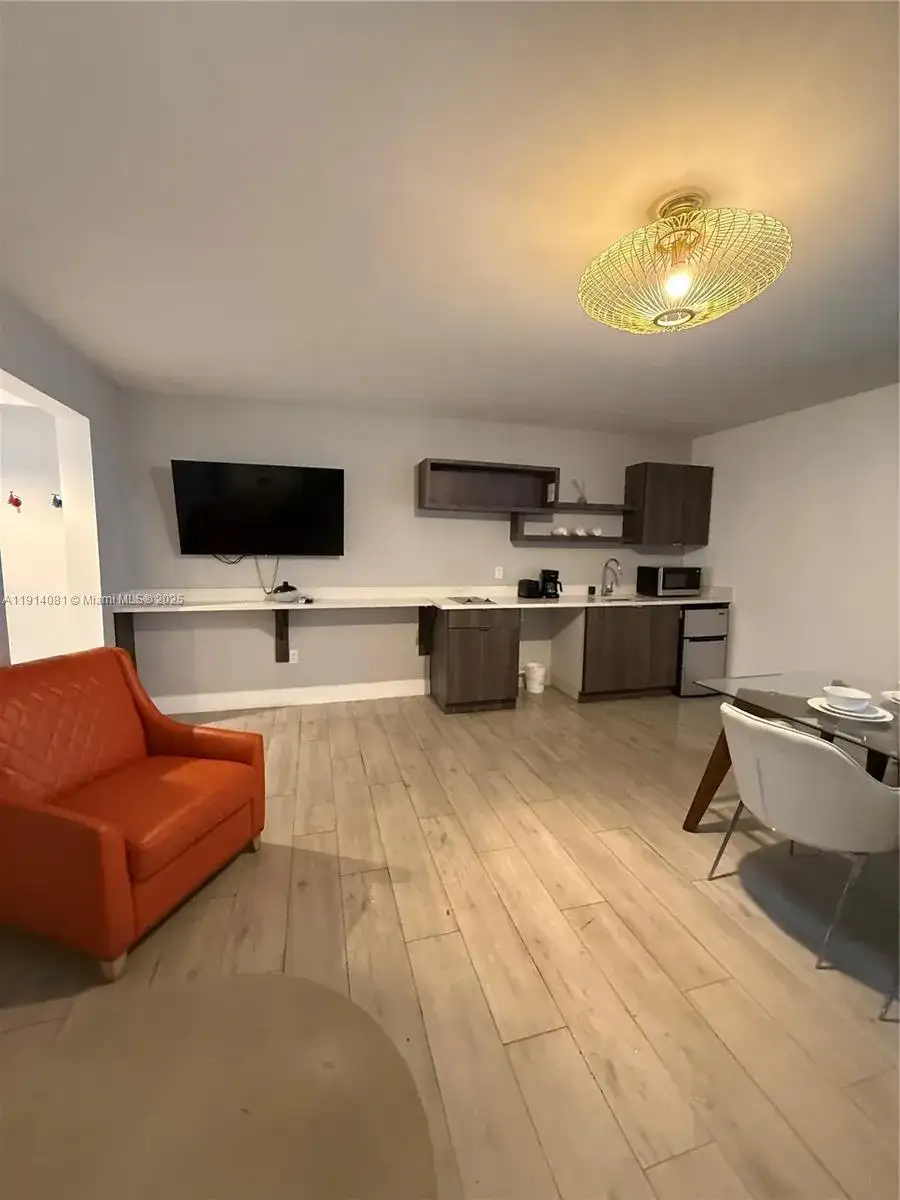 6755 Harding Ave # 3, Miami Beach FL 33141 photo 3