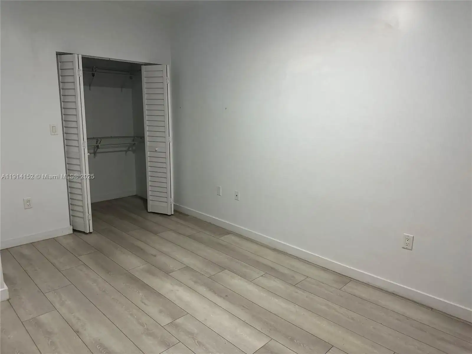 900 SW 43rd Ave # 2, Miami FL 33134 photo 3