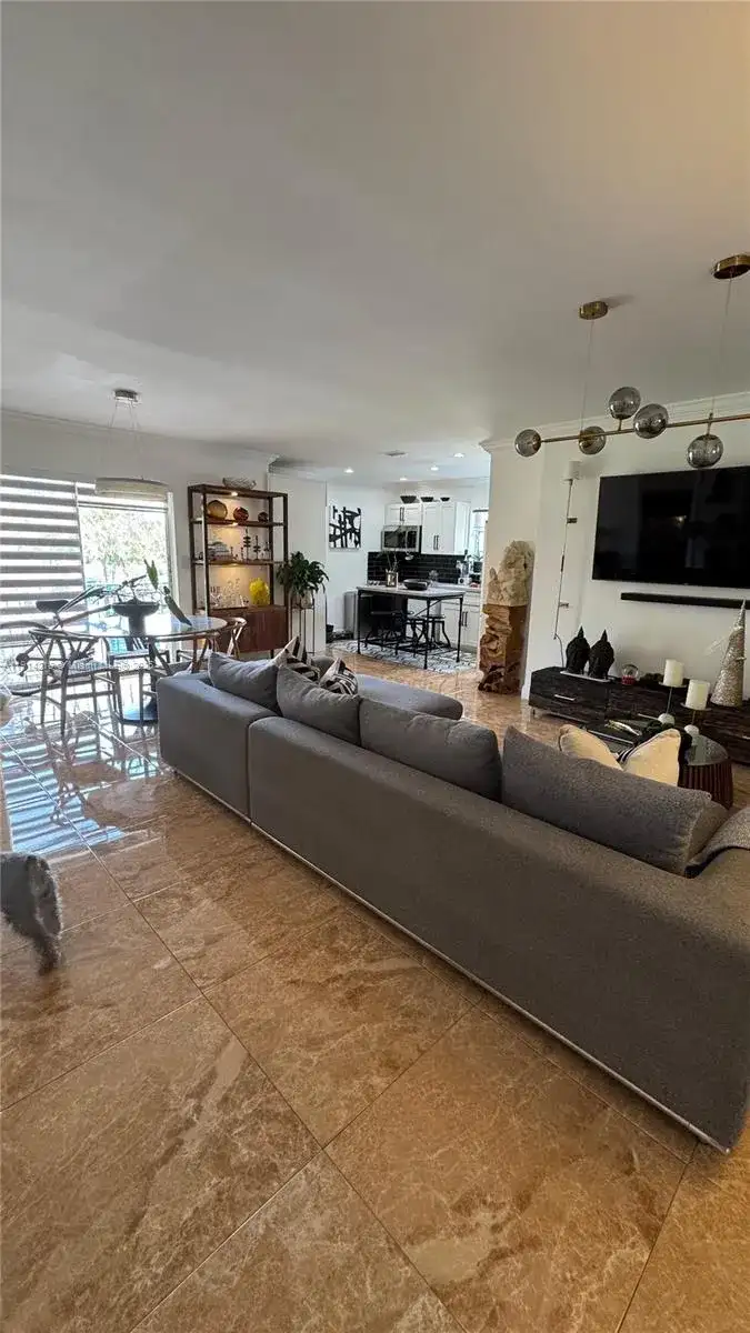 4713 NW 7th St #205-1, Miami FL 33126 photo 2
