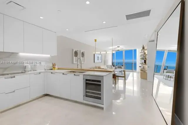 15701 Collins Ave # 3203, Sunny Isles Beach FL 33160