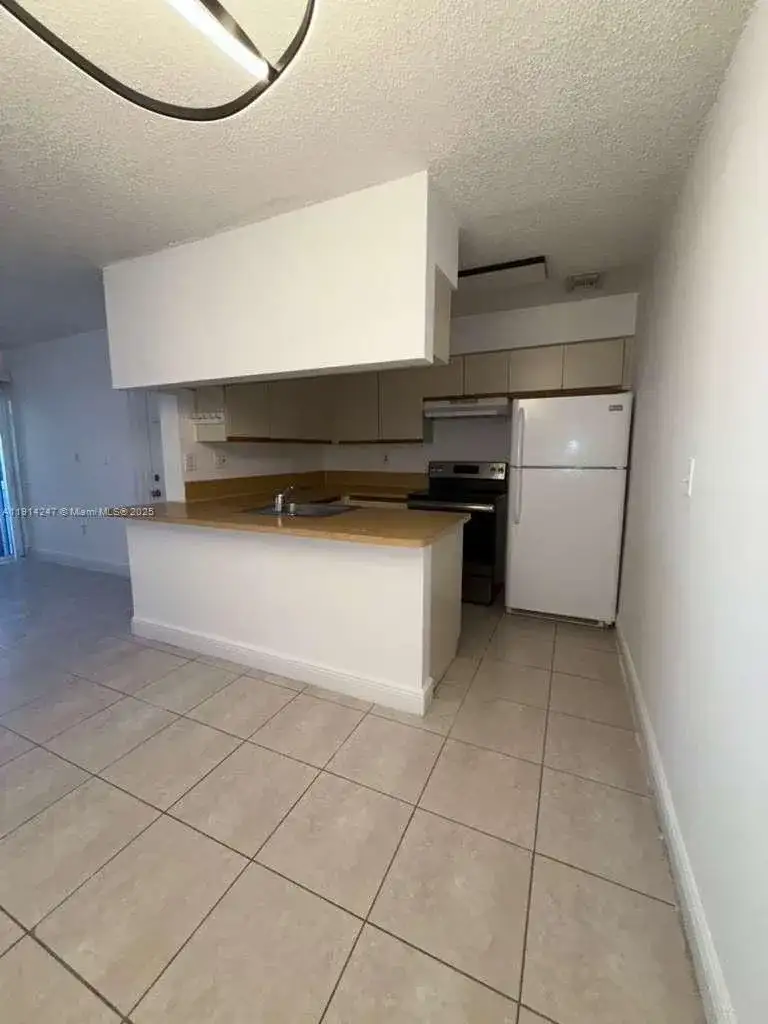 17580 NW 67th Pl # 1, Hialeah FL 33015 photo 4