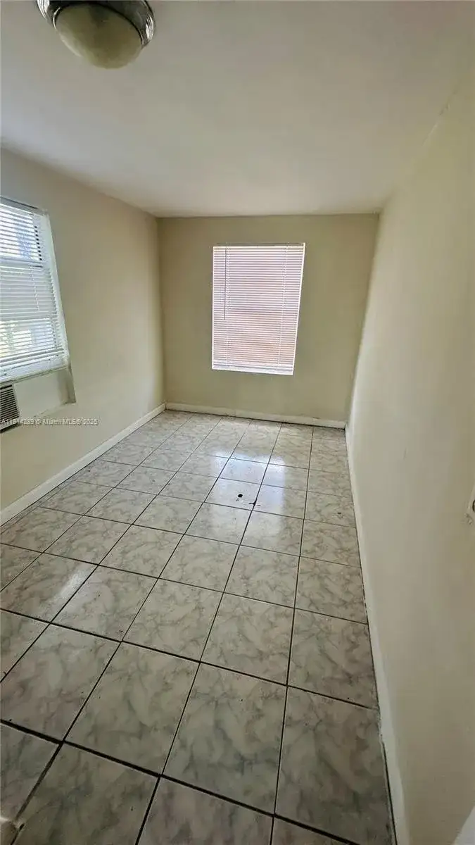 2250 NE 136th St # 0, North Miami Beach FL 33181 photo 2