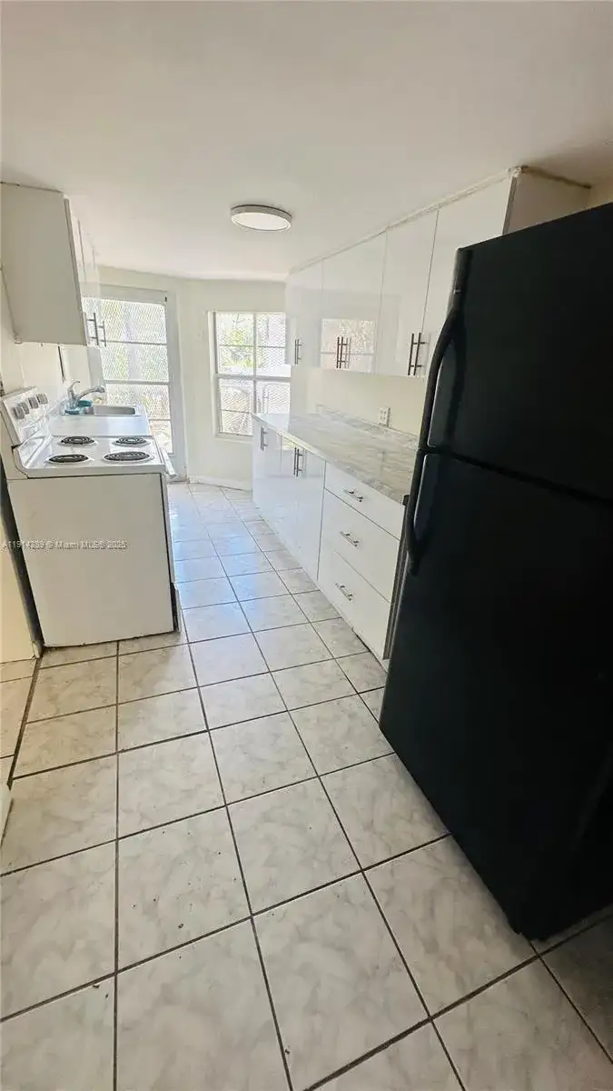 2250 NE 136th St # 0, North Miami Beach FL 33181 photo 3