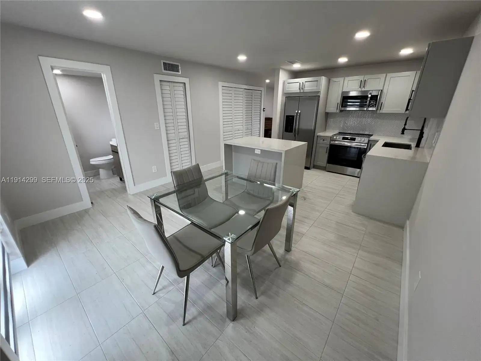 3826 SW 107th Ave # 2, Miami FL 33165 photo 4