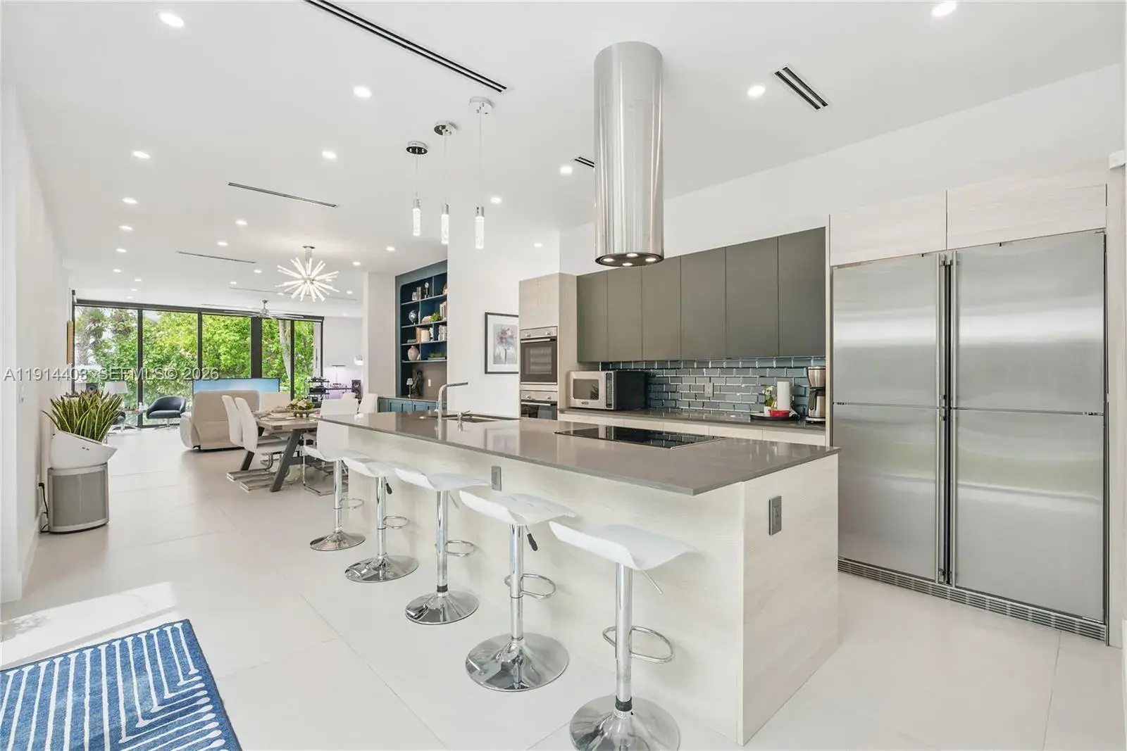 1845 NE 124th St, North Miami FL 33181 photo 2