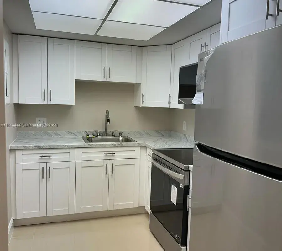 5530 NW 44th St # 308C, Lauderhill FL 33319