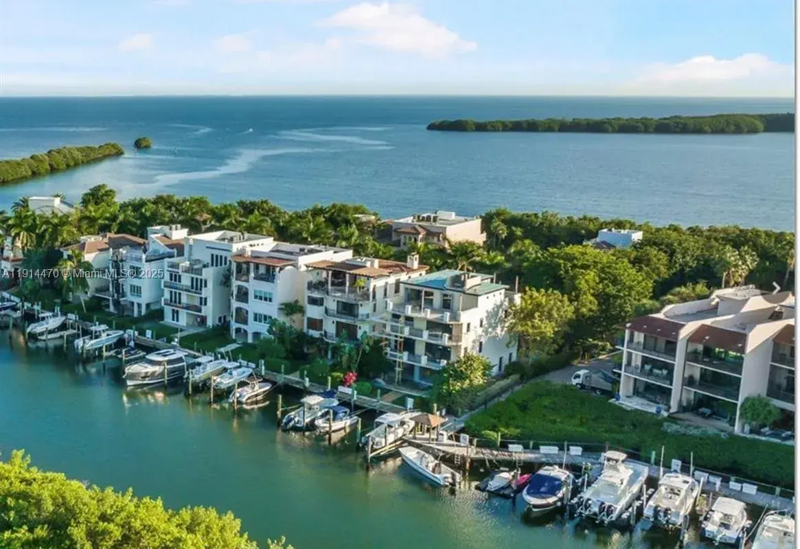 6200 SW 152nd St #34, Palmetto Bay FL 33157