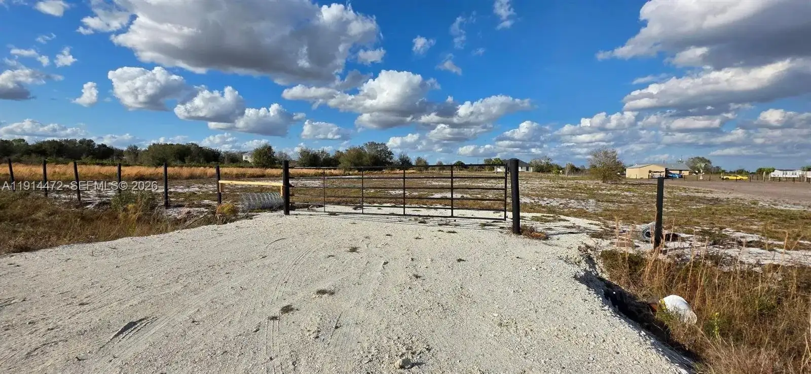16525 NW 260 st, Okeechobee FL 34972 photo 2