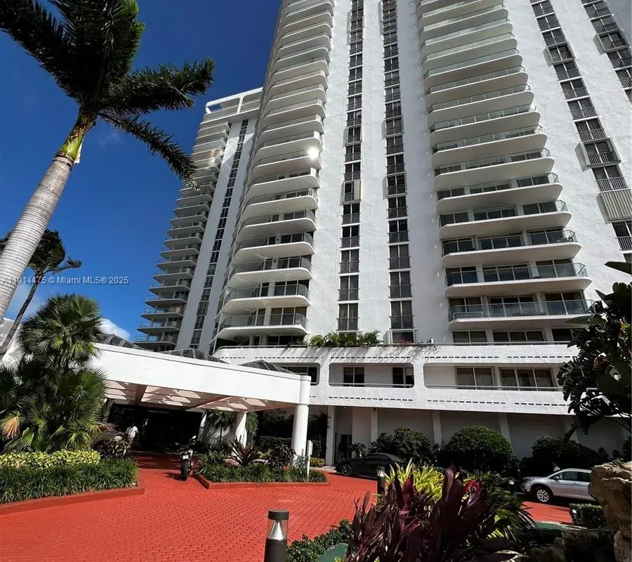 19707 Turnberry Way # 4L, Aventura FL 33180