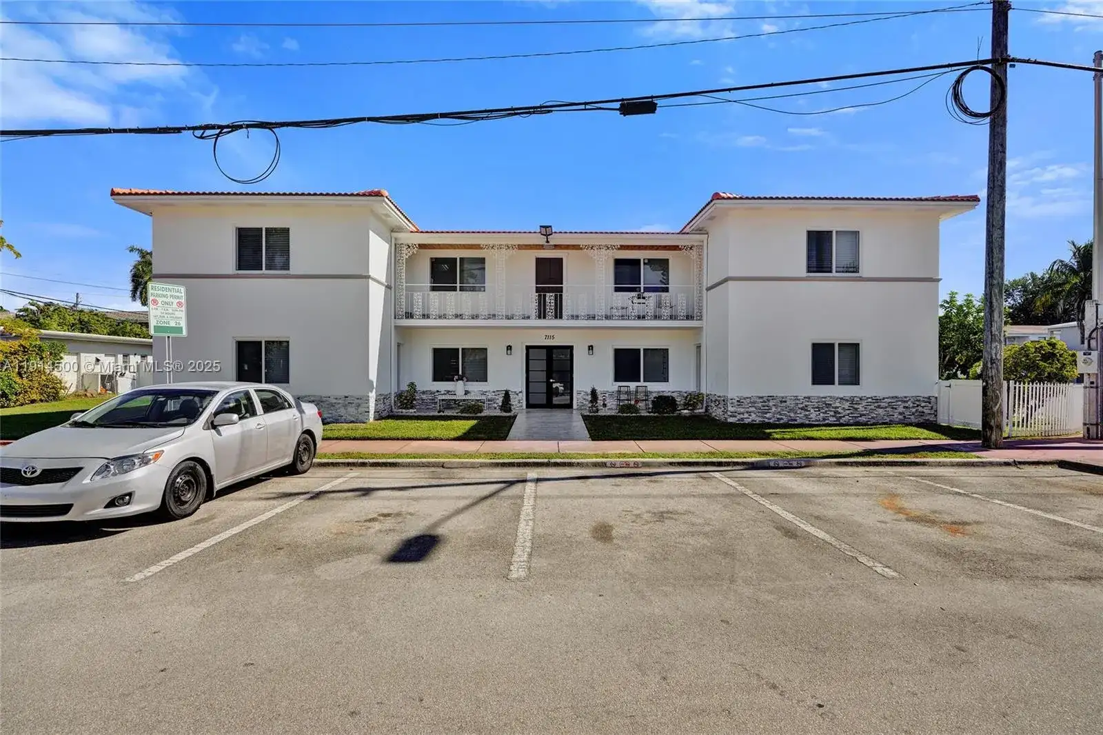 7115 Rue Granville # C, Miami Beach FL 33141 photo 3