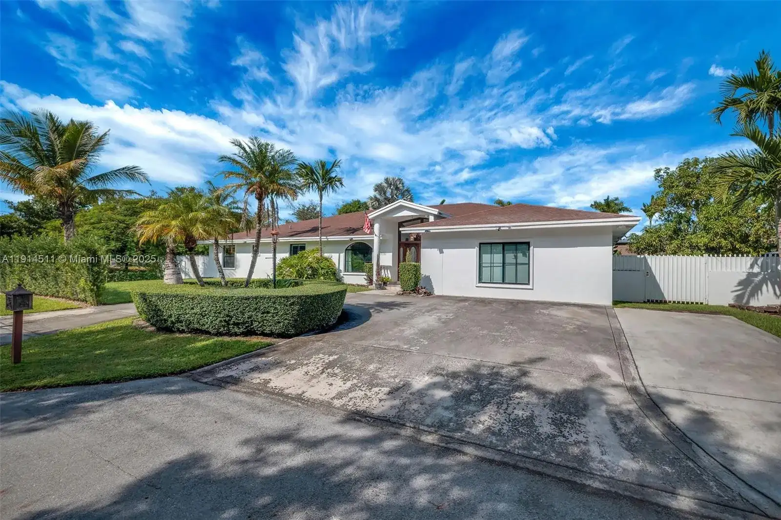 10195 NW 26th St, Doral FL 33172 photo 4