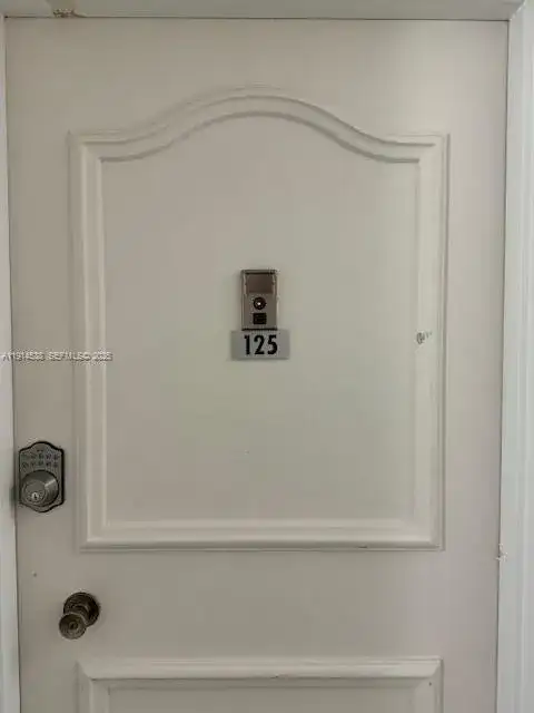 500 Bayview Dr # 125, Sunny Isles Beach FL 33160 photo 2