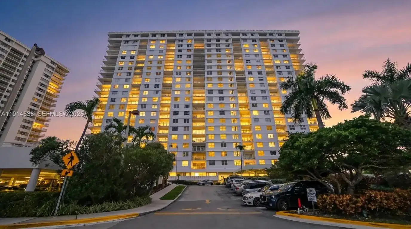 500 Bayview Dr # 125, Sunny Isles Beach FL 33160 photo 3