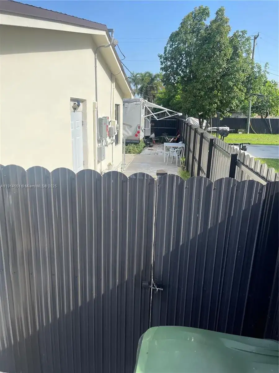 532 NW 15th St, Homestead FL 33030 photo 5