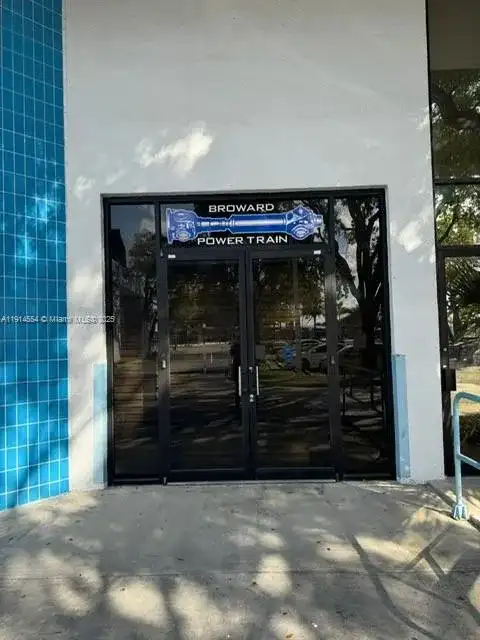 5300 NW 12th Ave # 6, Fort Lauderdale FL 33309