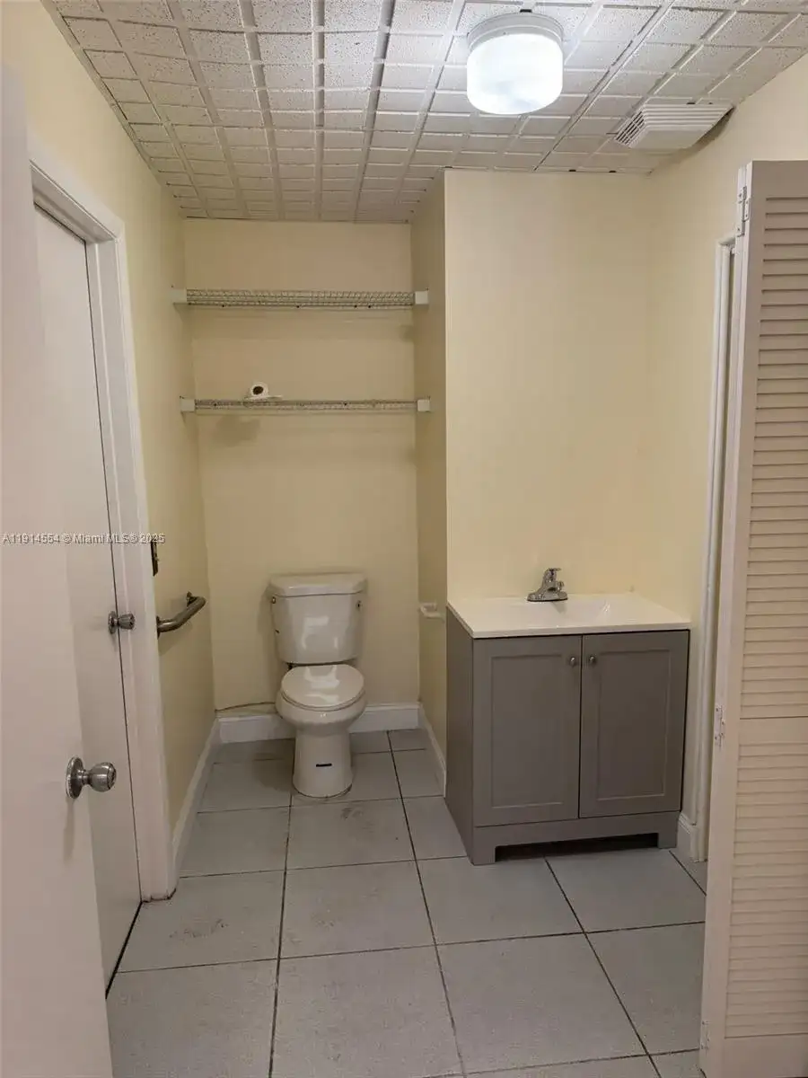 5300 NW 12th Ave # 6, Fort Lauderdale FL 33309 photo 3