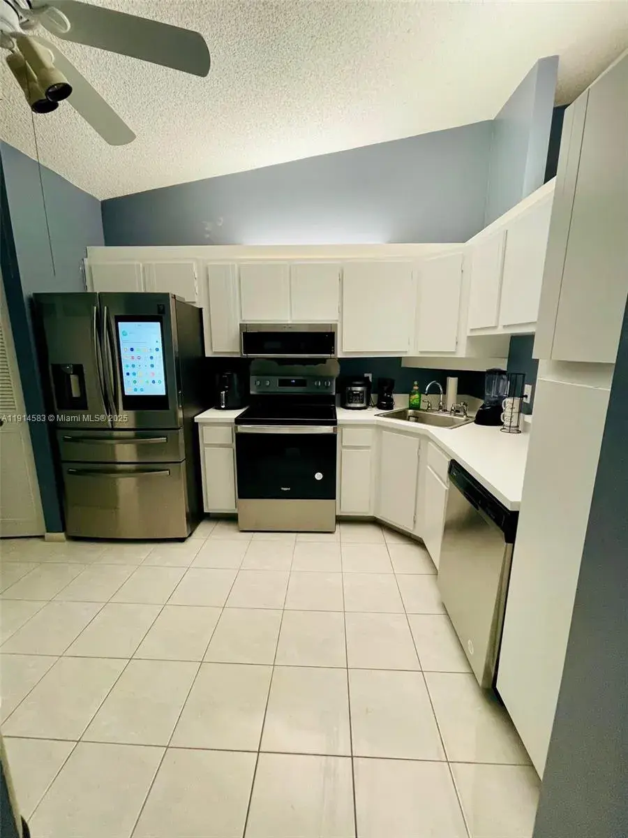 1025 Green Pine Blvd # B, West Palm Beach FL 33409