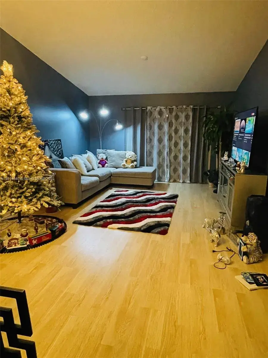 1025 Green Pine Blvd # B, West Palm Beach FL 33409