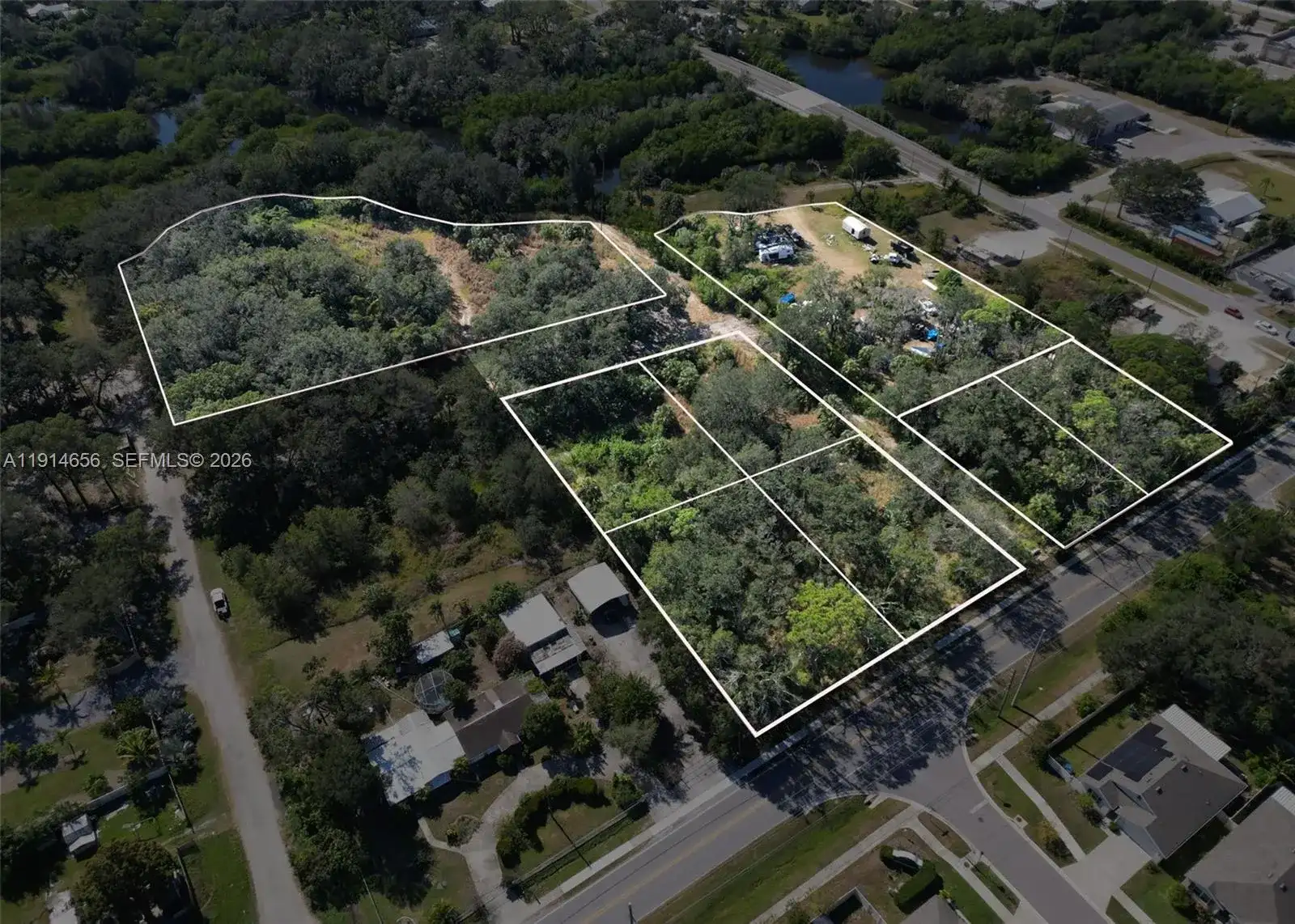 301 E Shell Point Road, Tampa FL 33570 photo 4