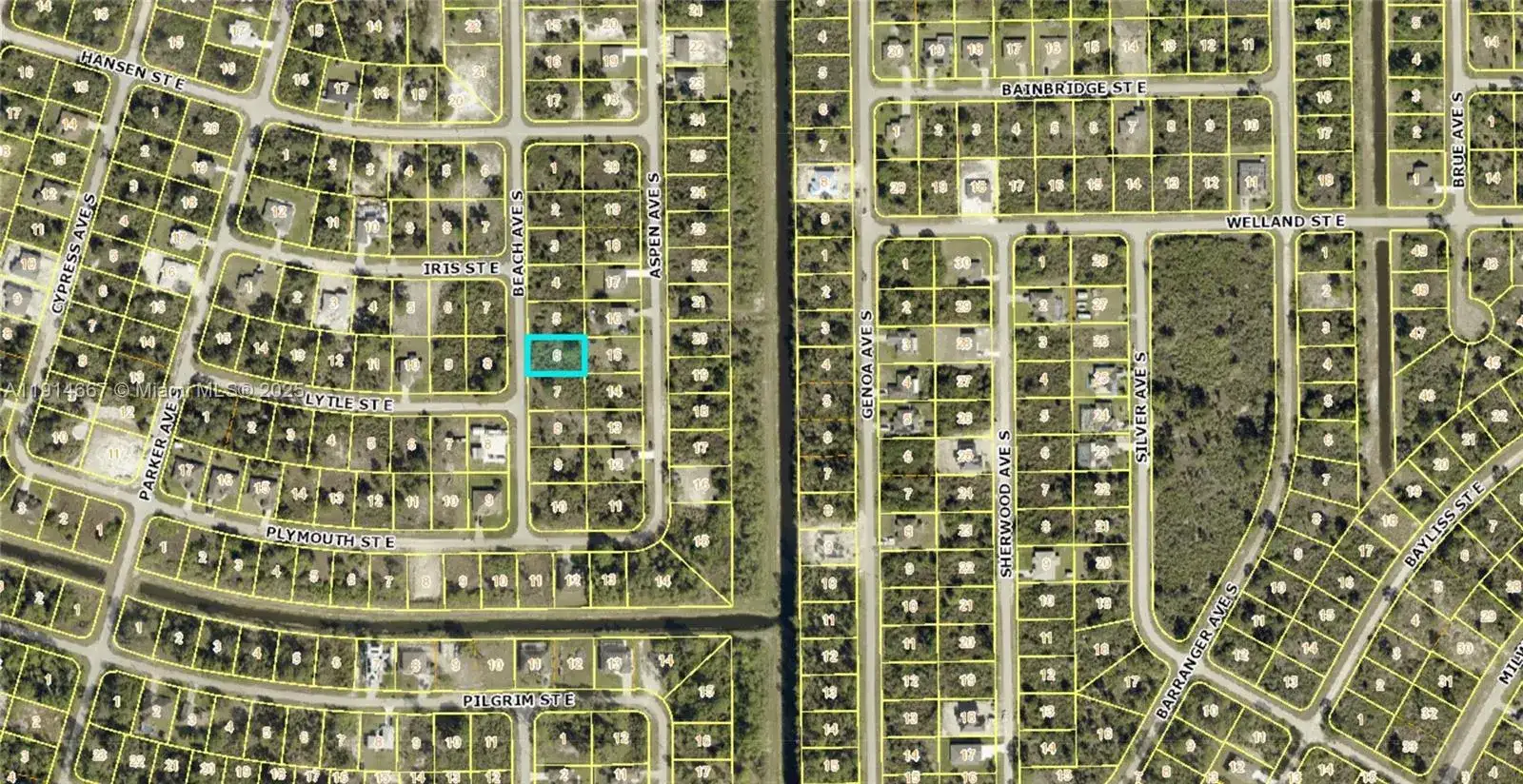 551 Beach Avenue, Lehigh Acres FL 33974 photo 2