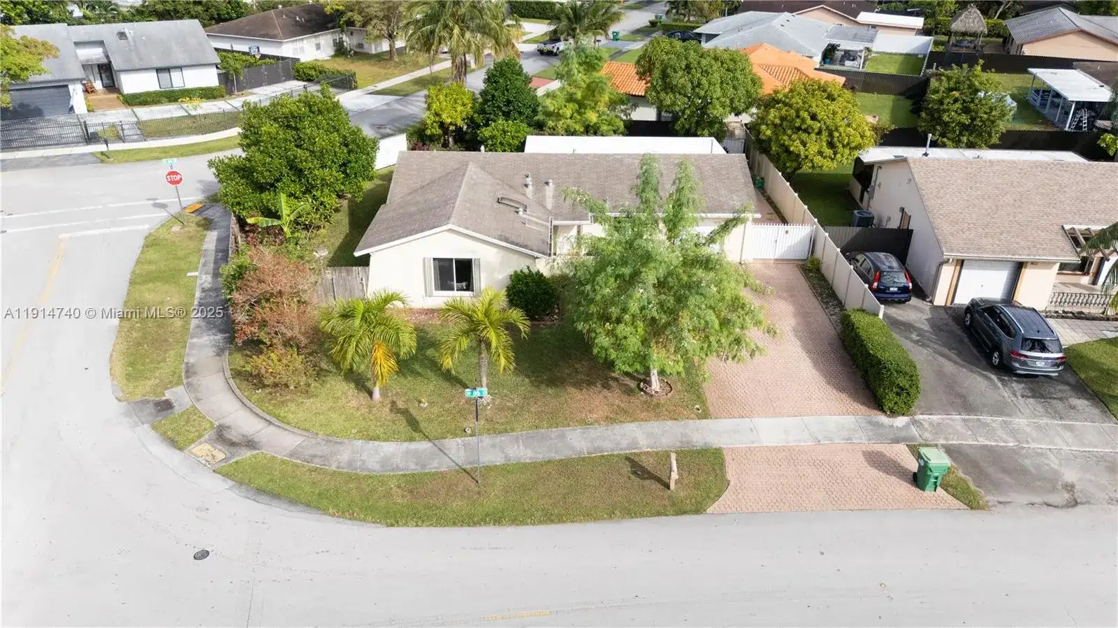 13249 SW 86th Ln, Miami FL 33183 photo 4