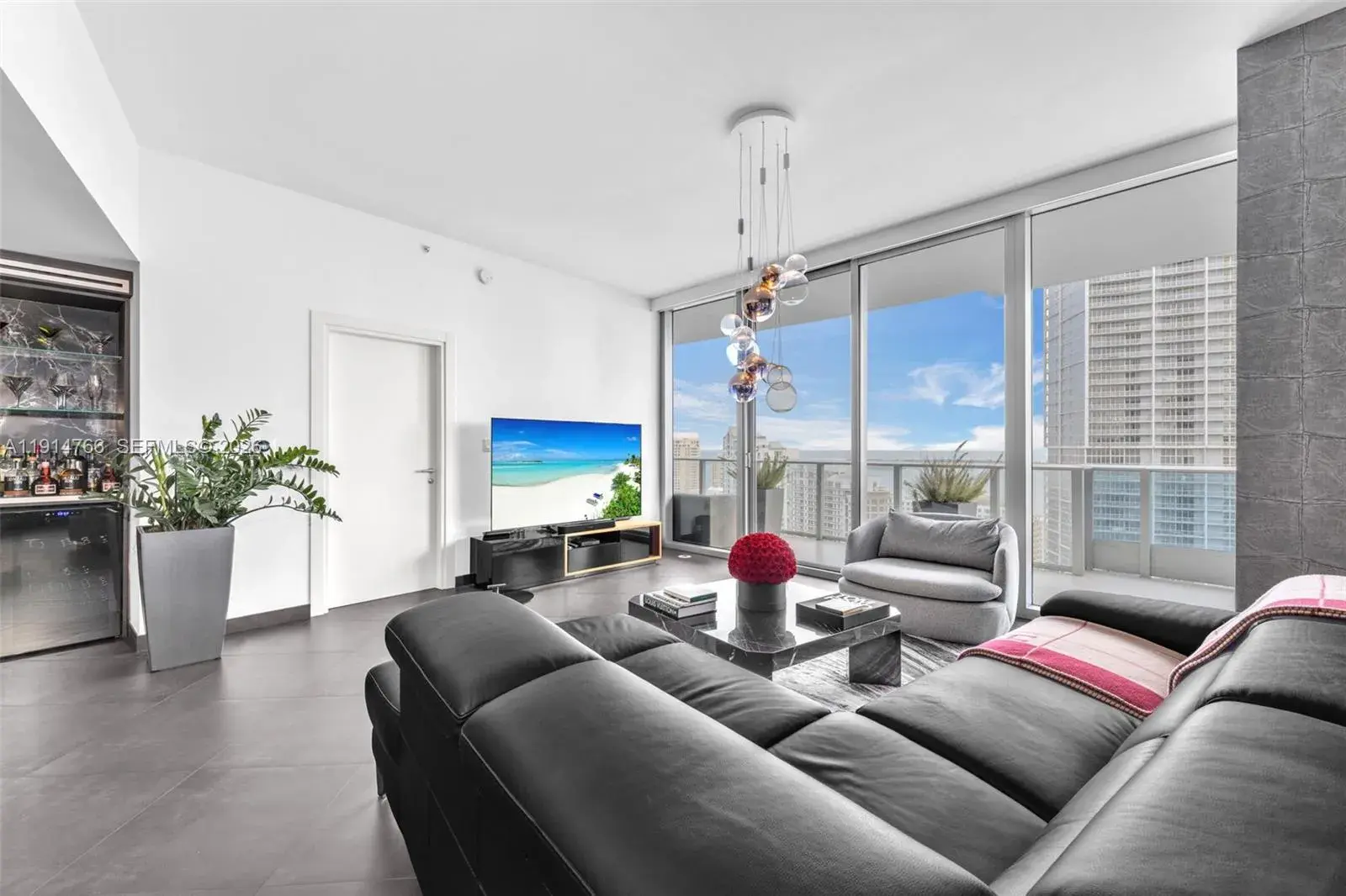 200 Biscayne Boulevard Way # 4408, Miami FL 33131