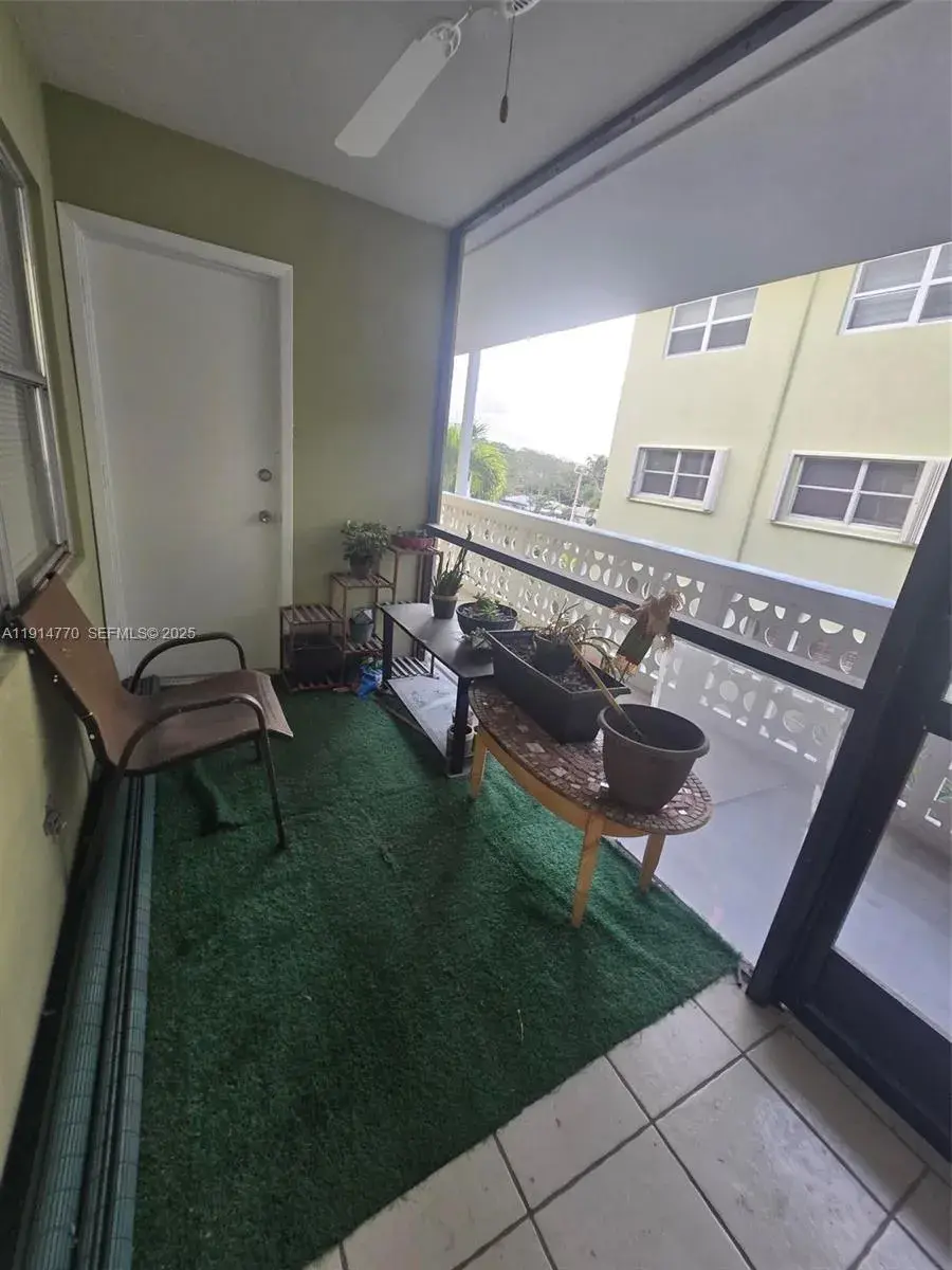 1425 Arthur St # 410B, Hollywood FL 33020