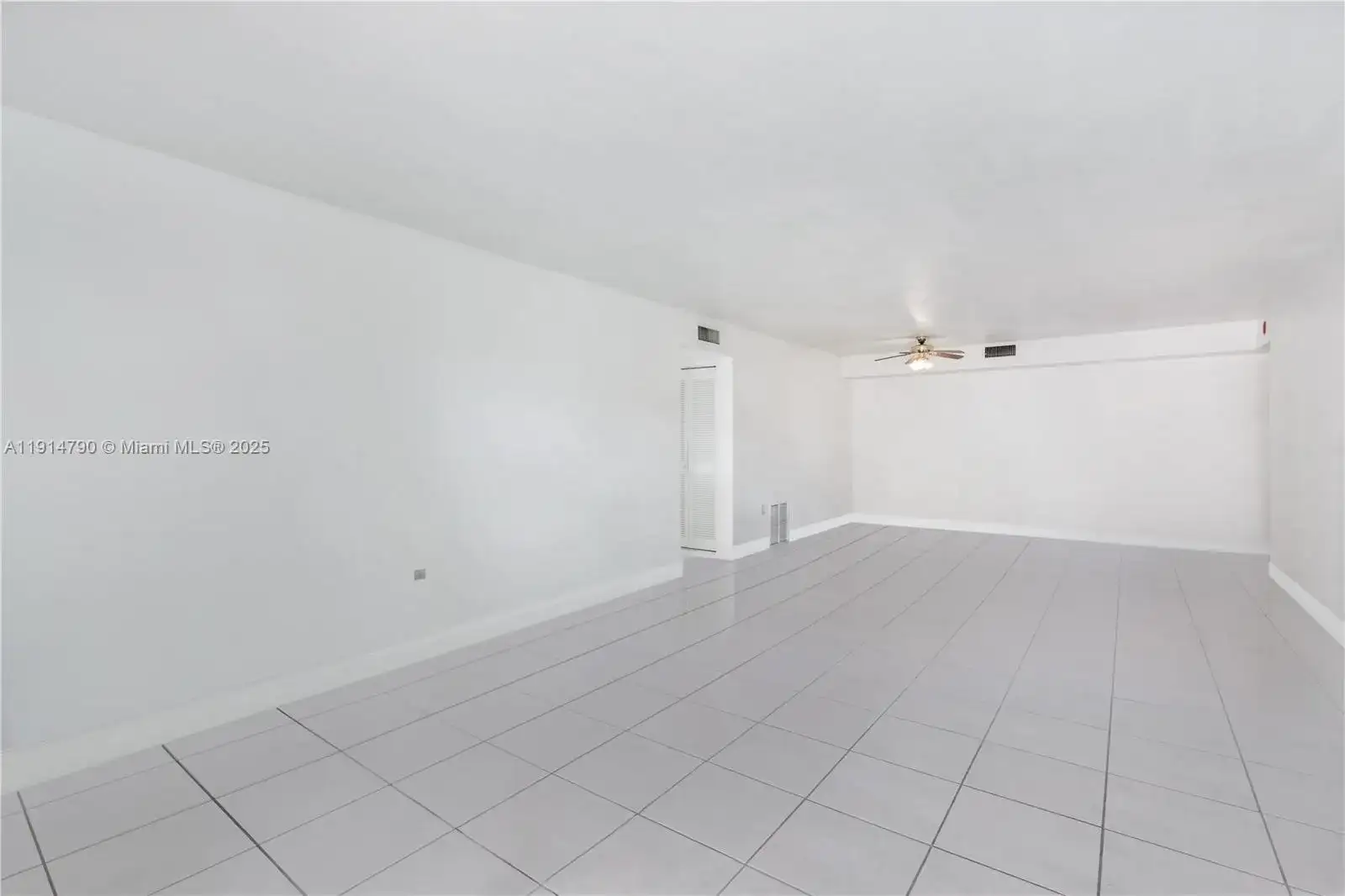 9423 SW 76th St # W21, Miami FL 33173 photo 4