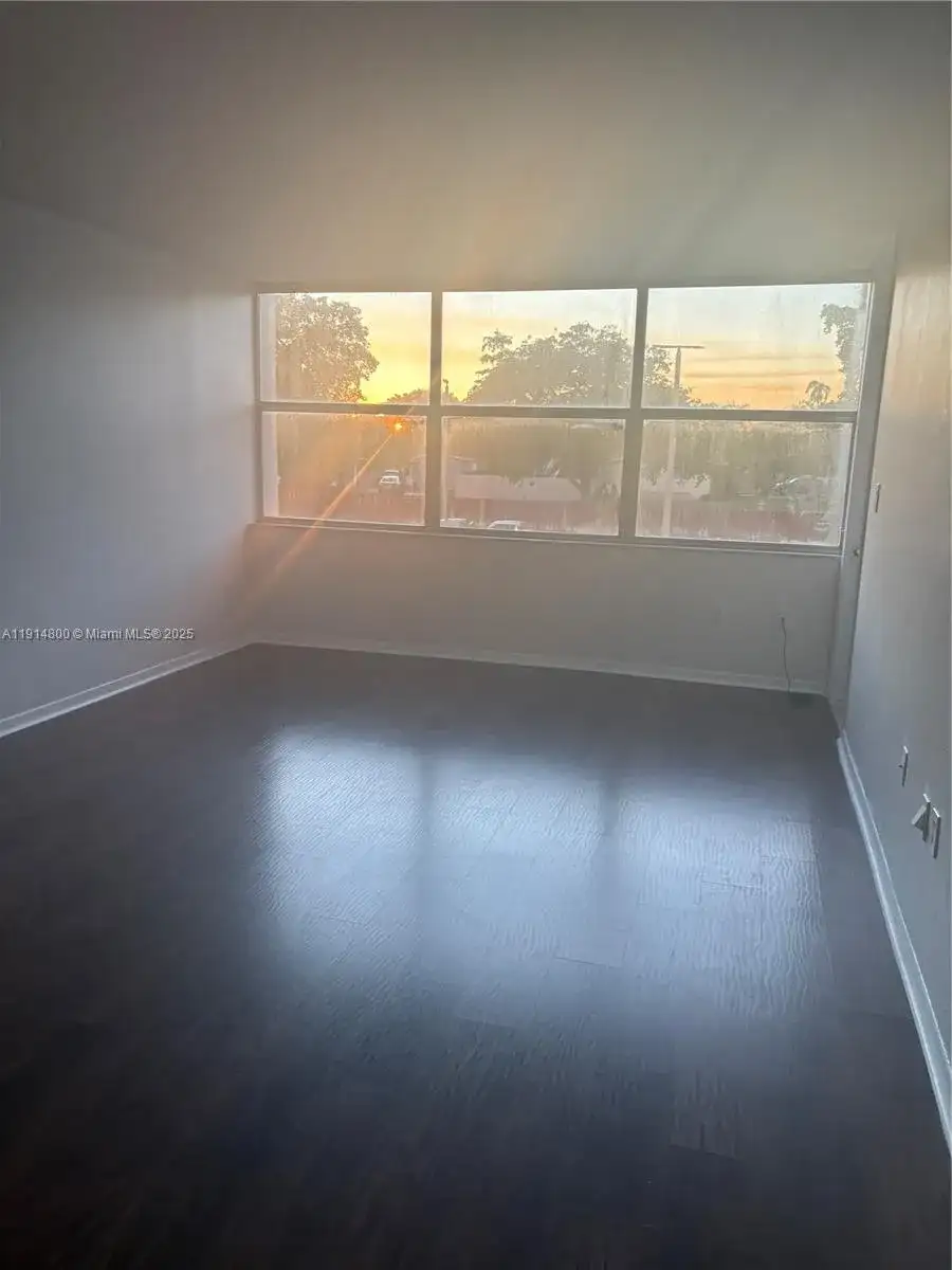 1200 NE Miami Gardens Dr # 218W, Miami FL 33179 photo 5