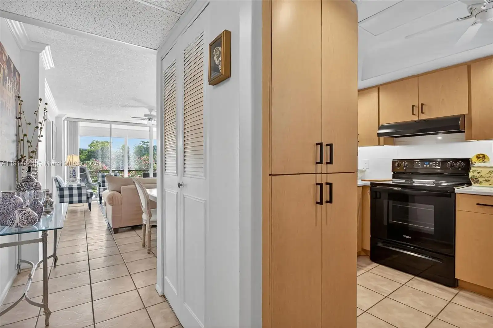 115 Royal Park Dr # 2C, Oakland Park FL 33309 photo 4