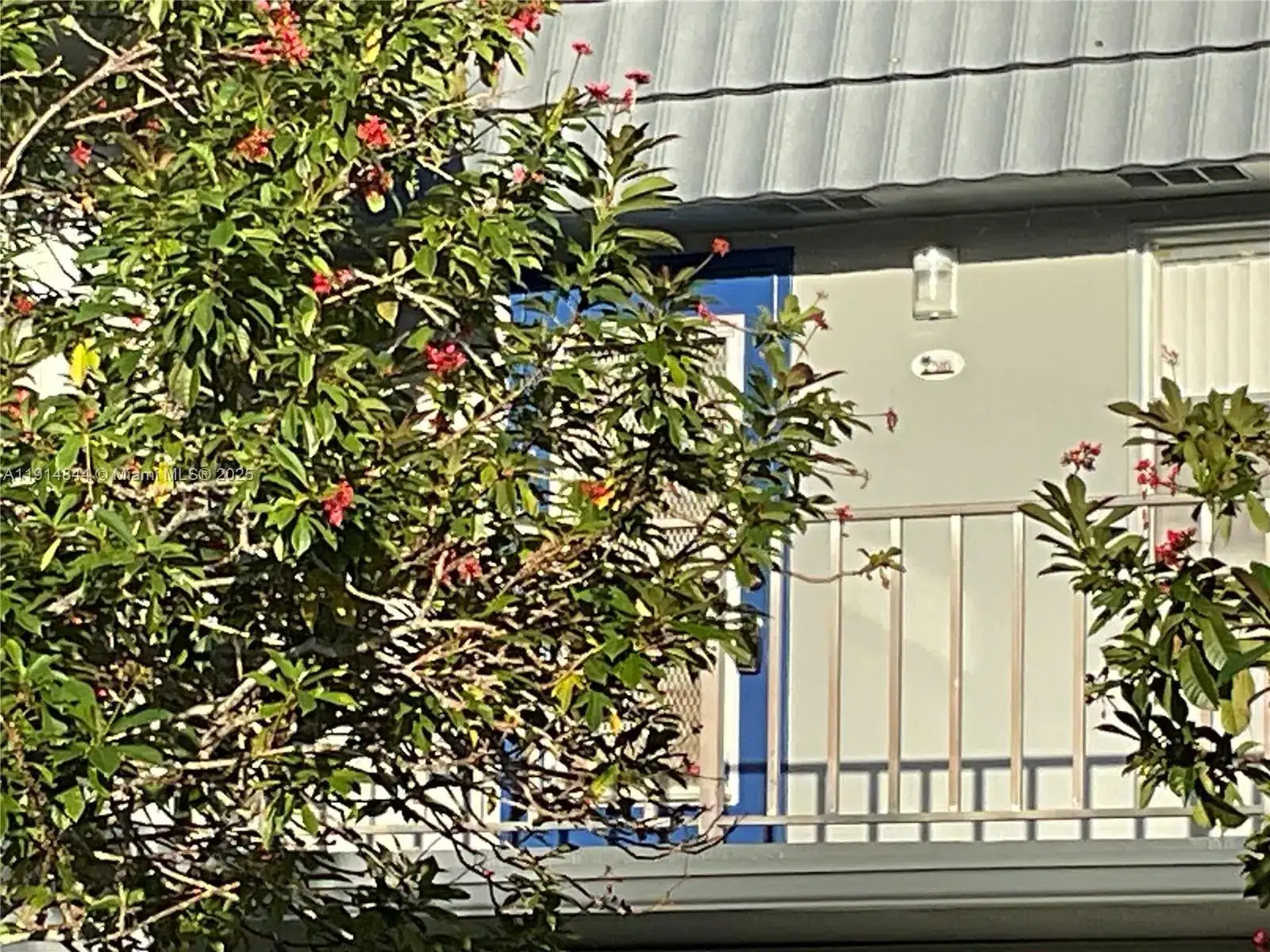 516 Saxony K # 516, Delray Beach FL 33446 photo 2