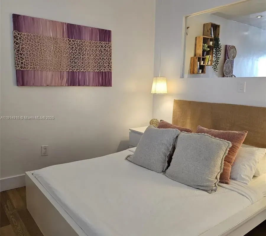 751 Collins Ave # 2, Miami Beach FL 33139