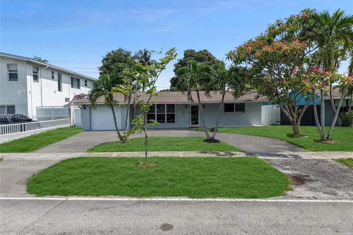 4721 W Park Rd, Hollywood FL 33021