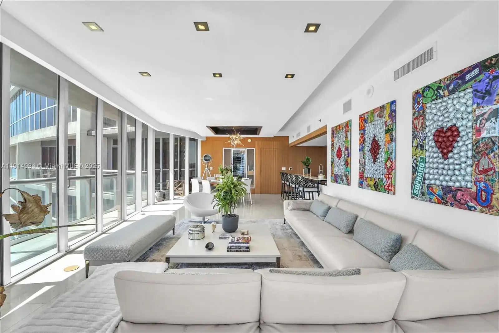 465 Brickell Ave # 1001, Miami FL 33131 photo 3