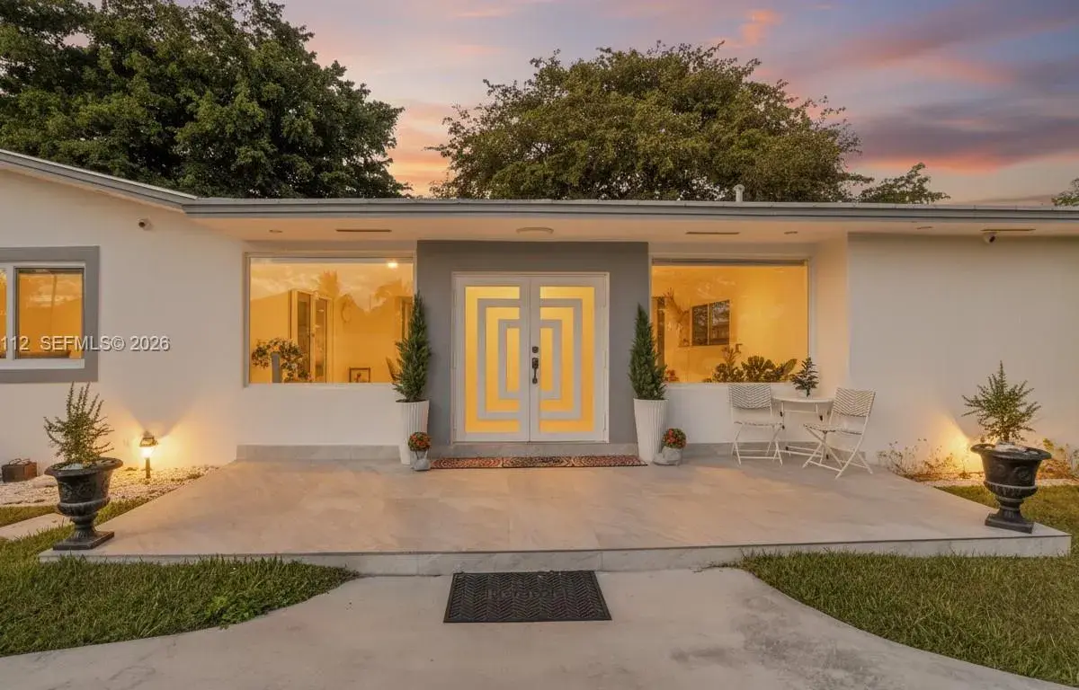 12601 SW 204th St, Miami FL 33177