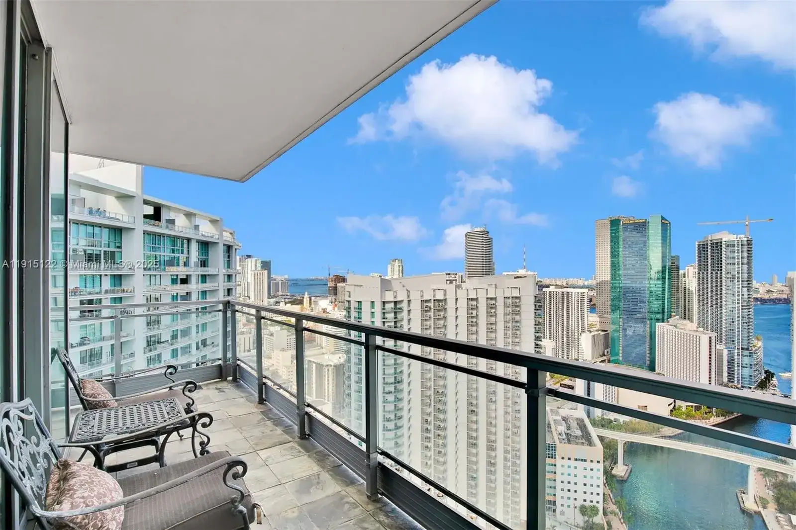 92 SW 3rd St # 4510, Miami FL 33130 photo 2