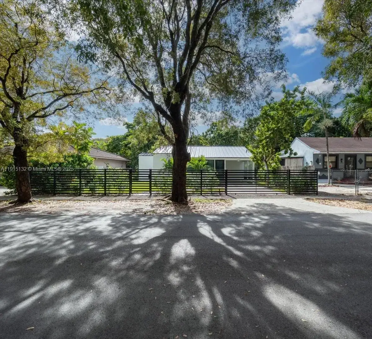 5220 SW 6 ST, Miami FL 33134 photo 5