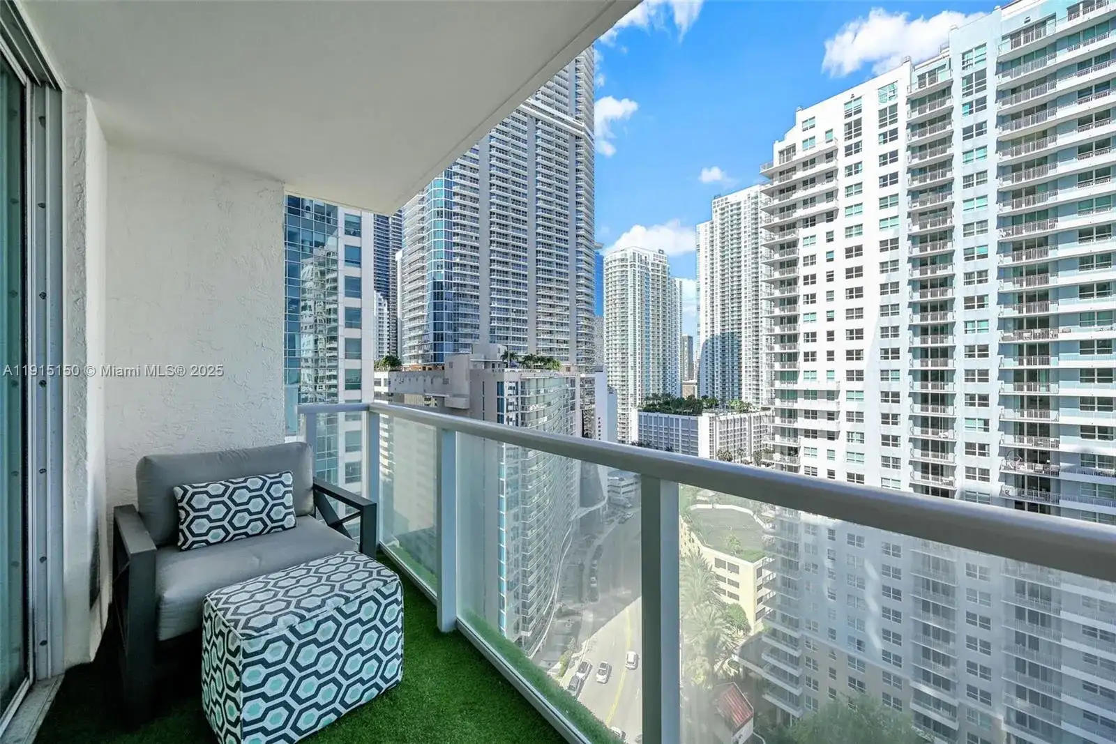 1155 Brickell Bay Dr # 2004, Miami FL 33131 photo 3