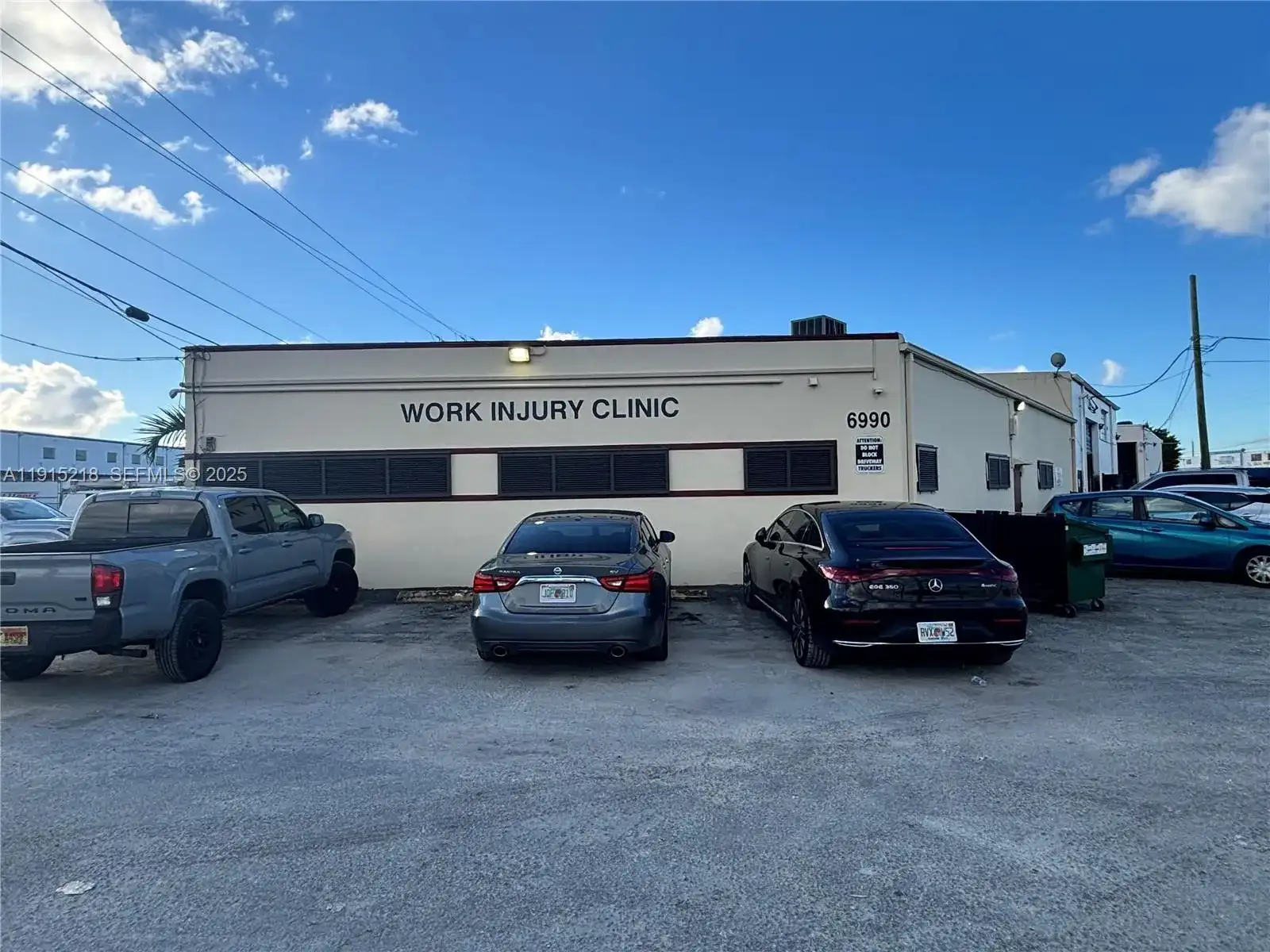 6950 NW 37th Ave, Hialeah FL 33147