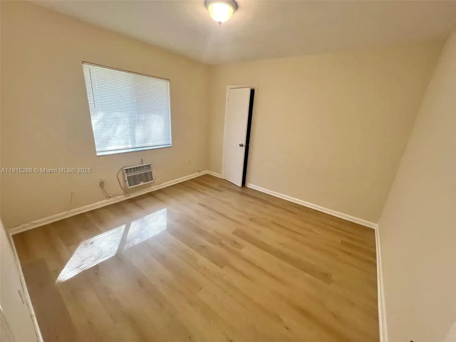 692 NE 85th St # 8, Miami FL 33138 photo 4