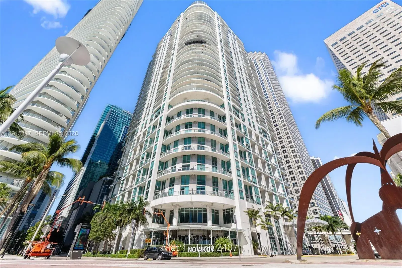 1 bedroom 1 bath Residential for sale at 300 S Biscayne Blvd # 2407, Miami FL 33131