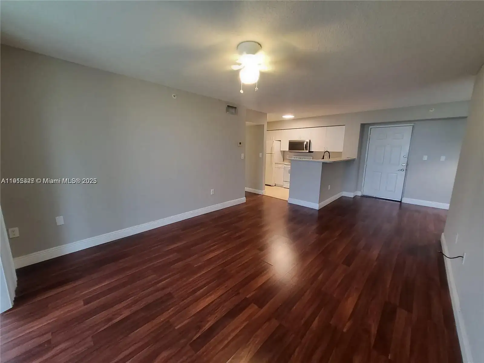 4350 NW 107th Ave # 2, Doral FL 33178 photo 2