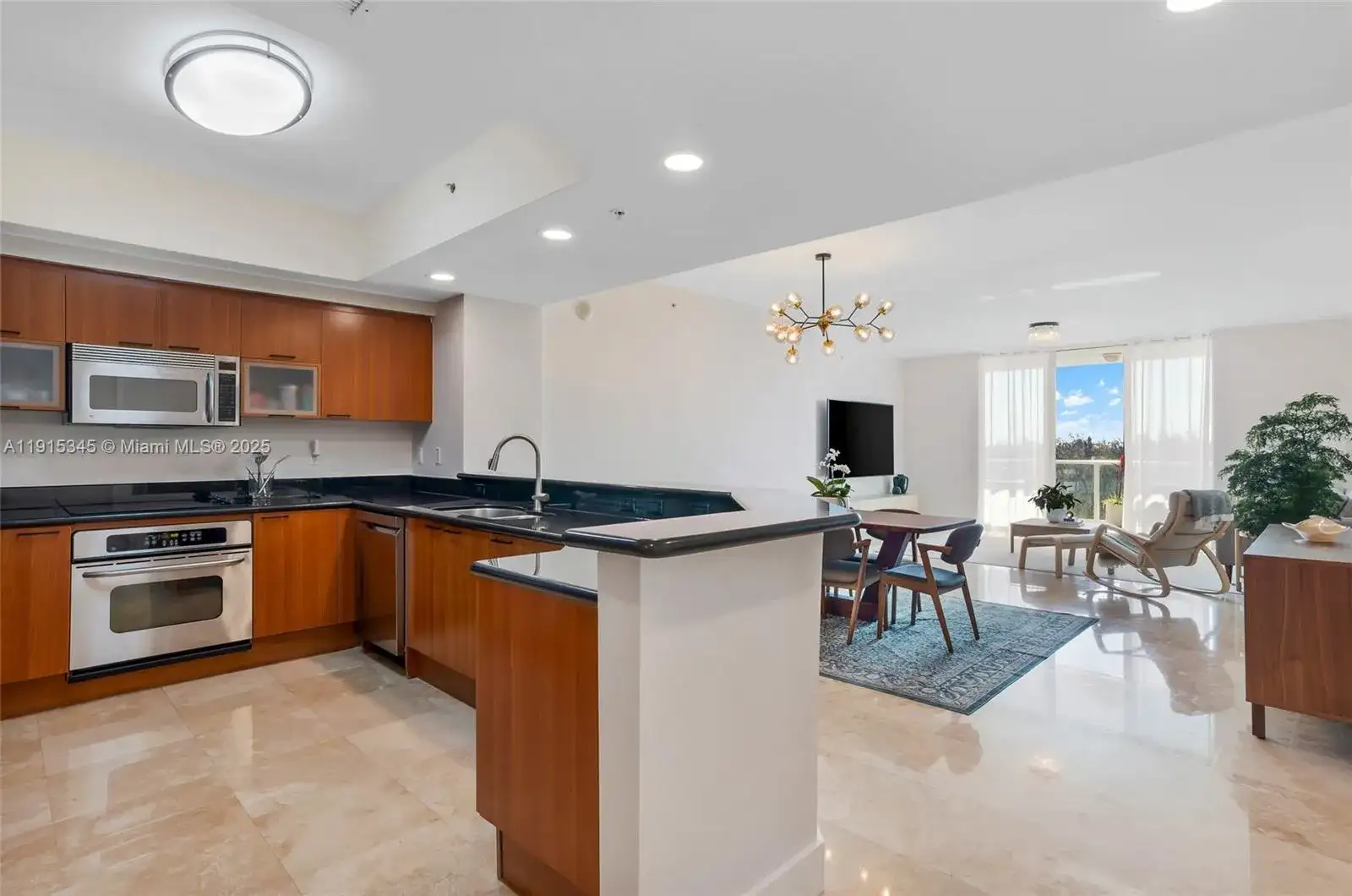 14951 Royal Oaks Ln # 901, North Miami FL 33181 photo 3