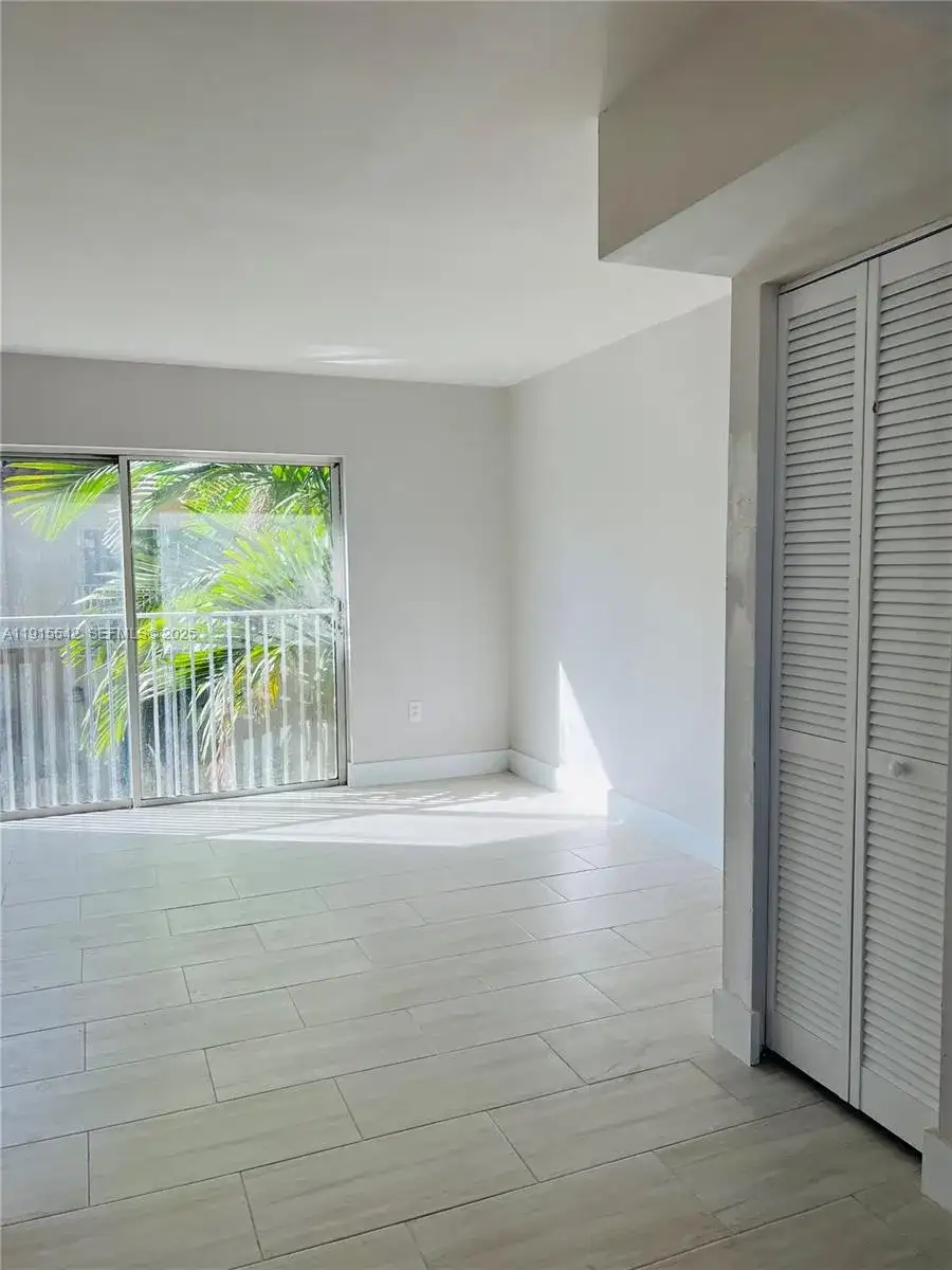 380 NW 85th Pl # 1406, Miami FL 33126 photo 5
