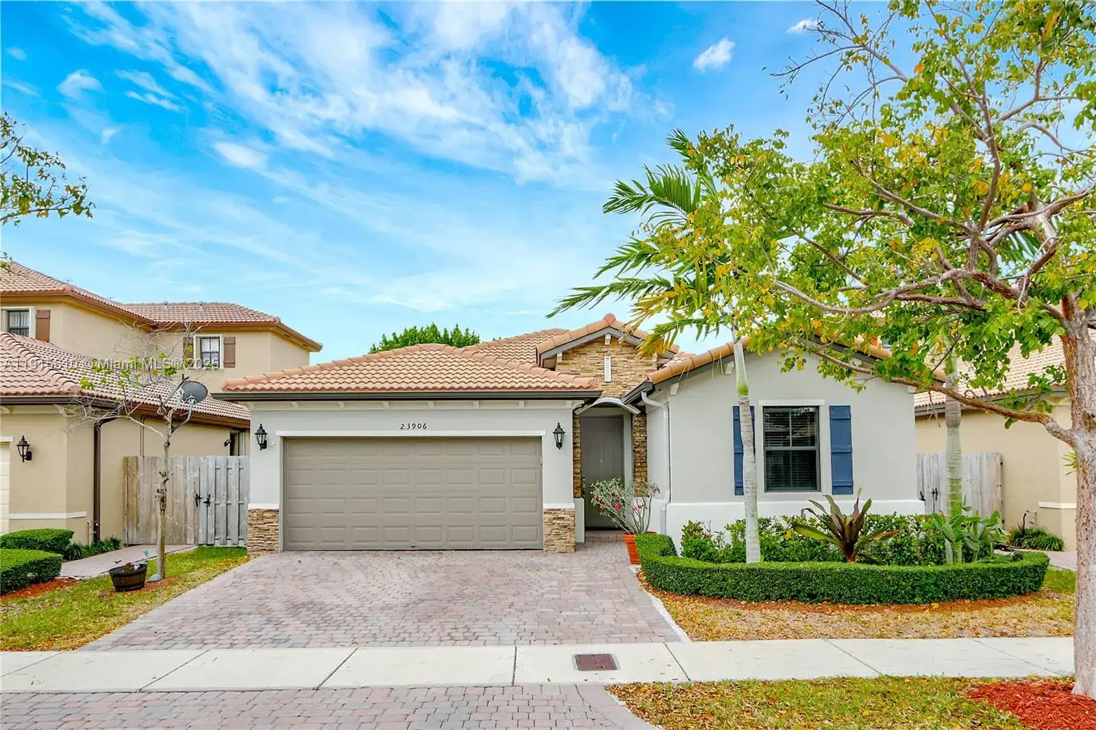 23906 SW 116th Ct, Homestead FL 33032 photo 2